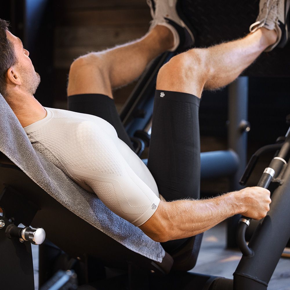 BAUERFEIND Sports Compression Tights Short Men